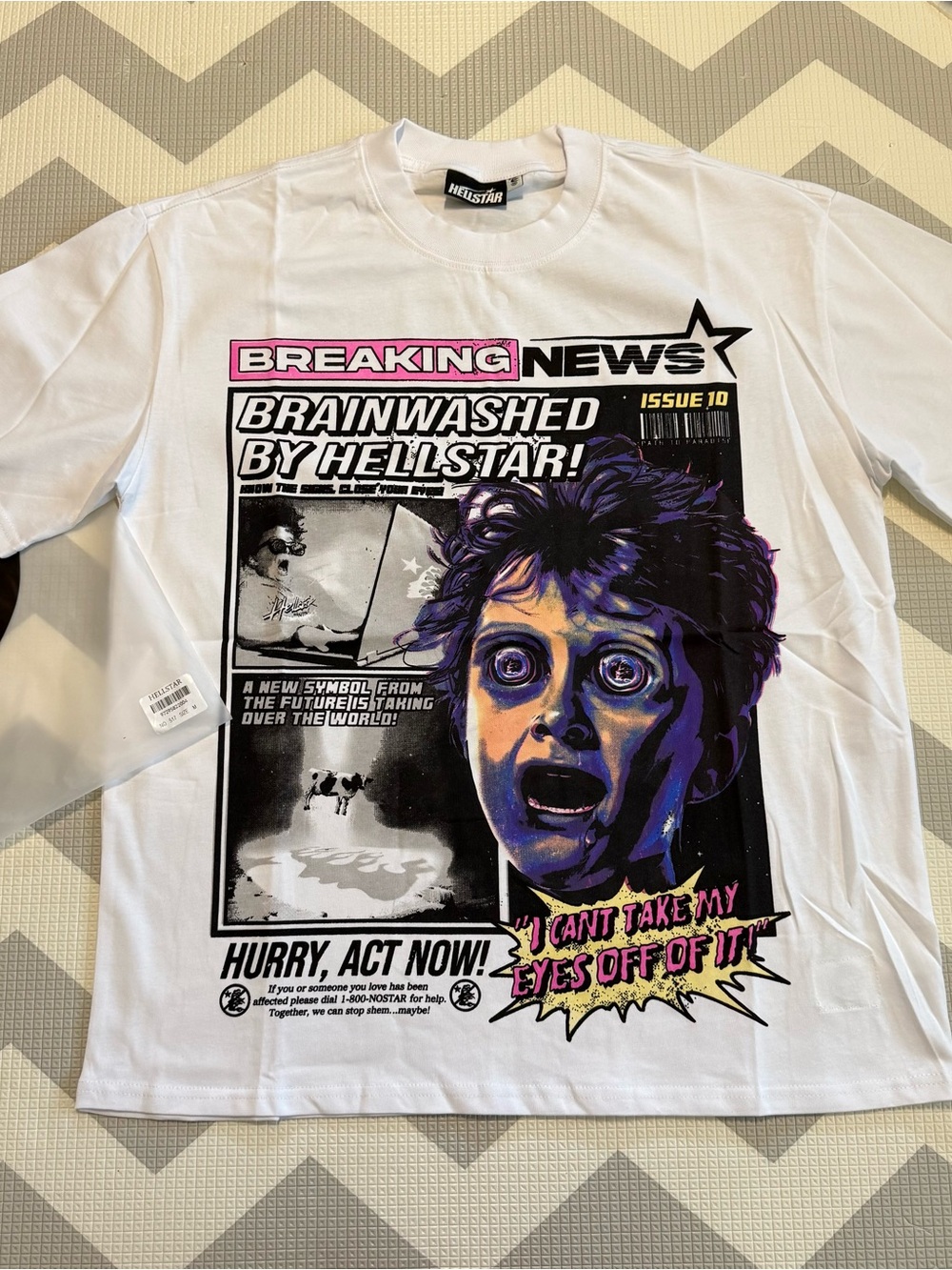 Hellstar White "Breaking News" Graphic Tee